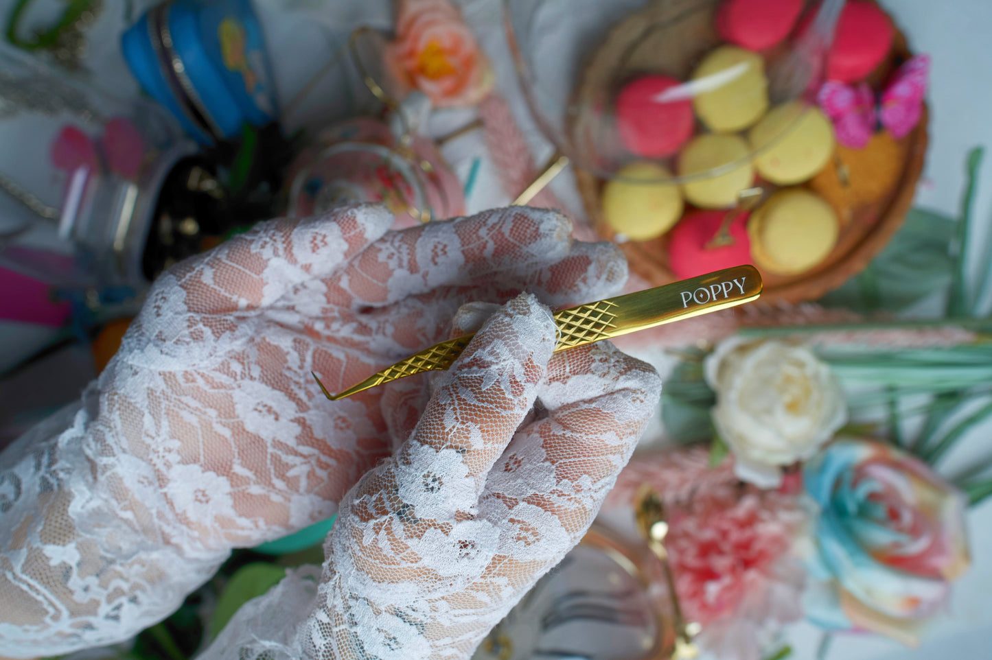 Poppy tweezer