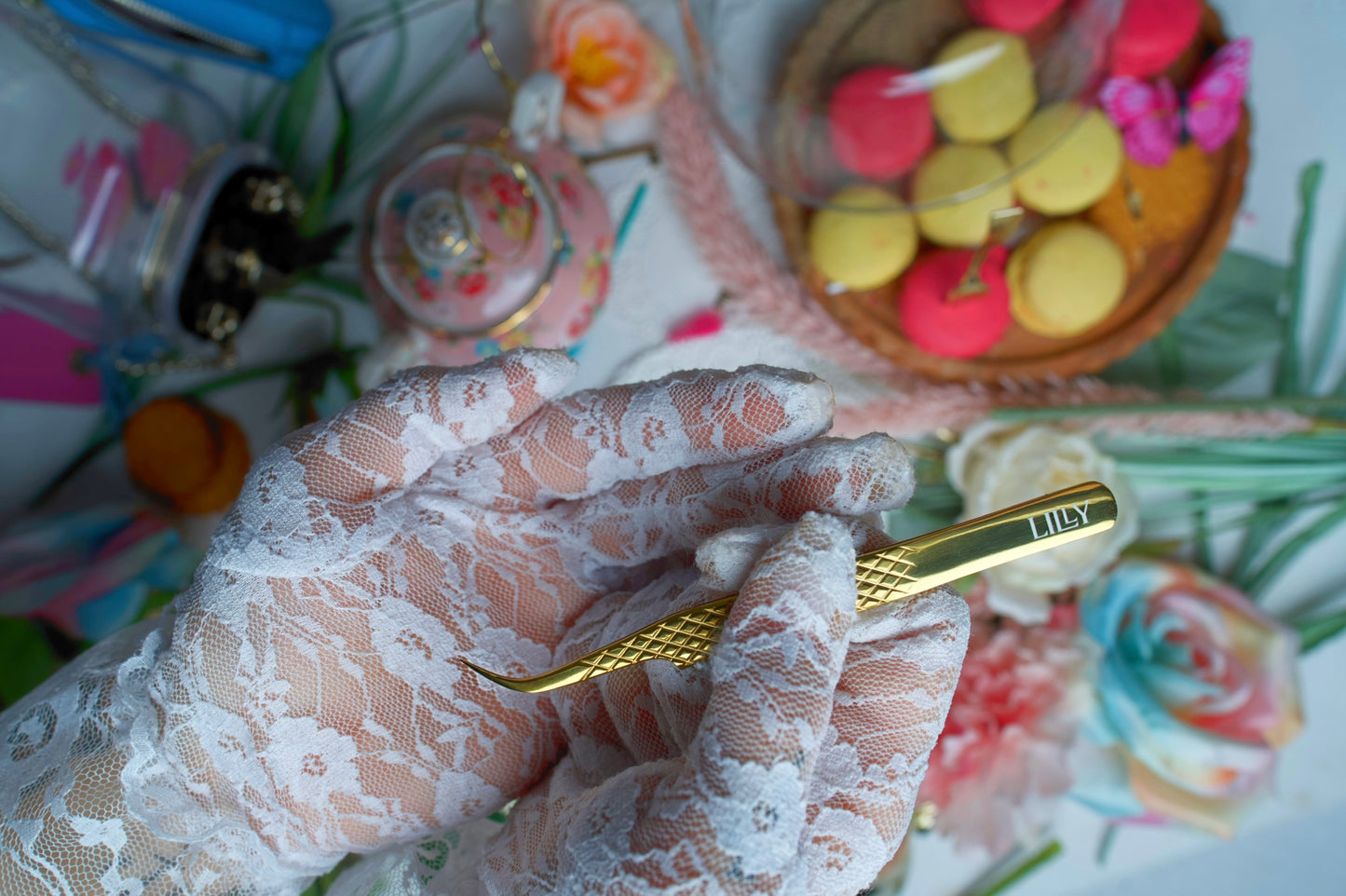 Lilly Tweezer