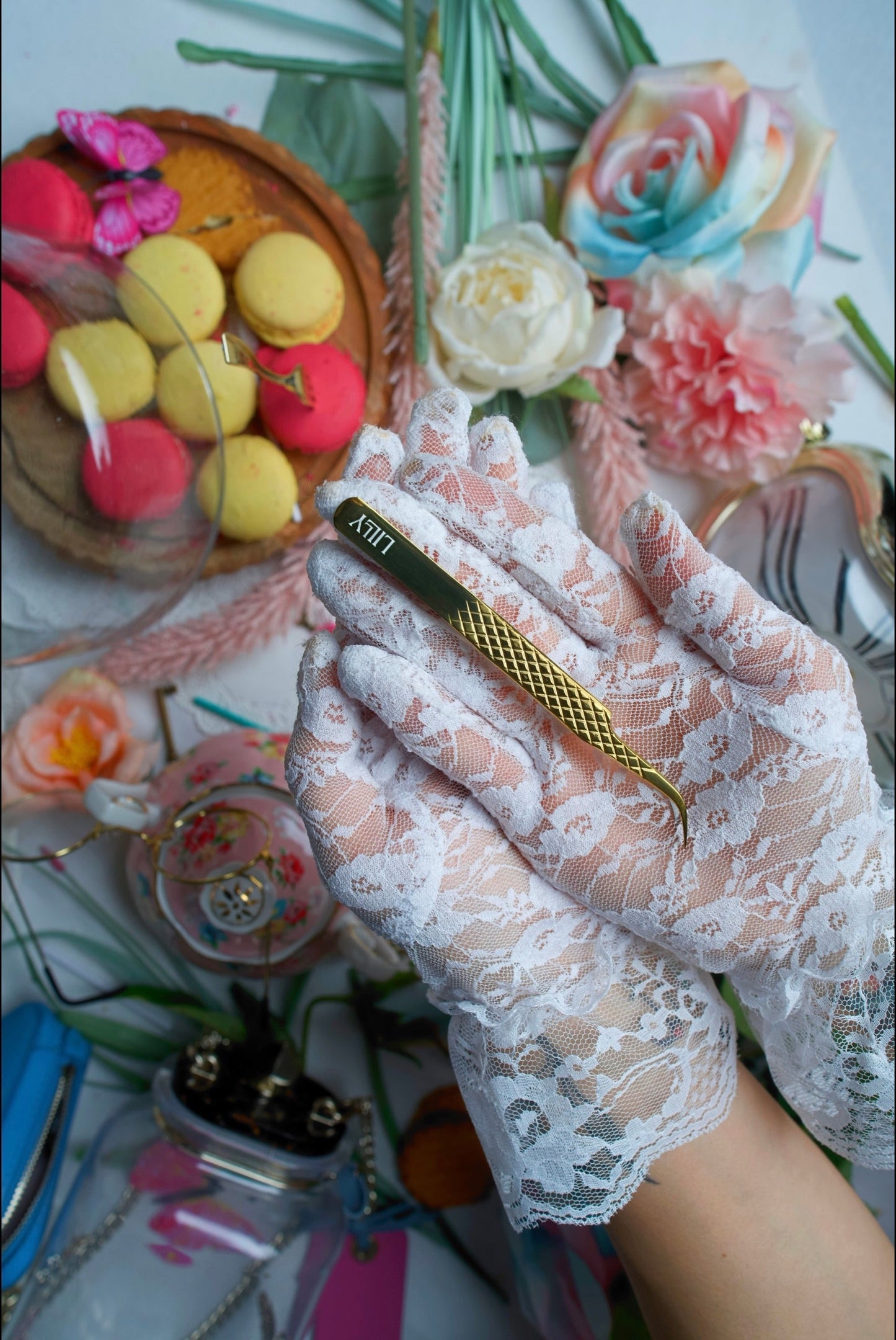Lilly Tweezer